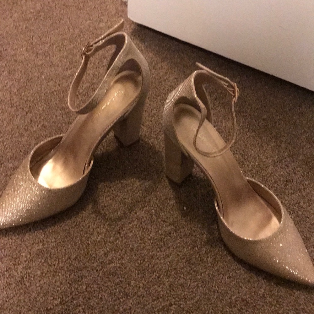 Gold shoes